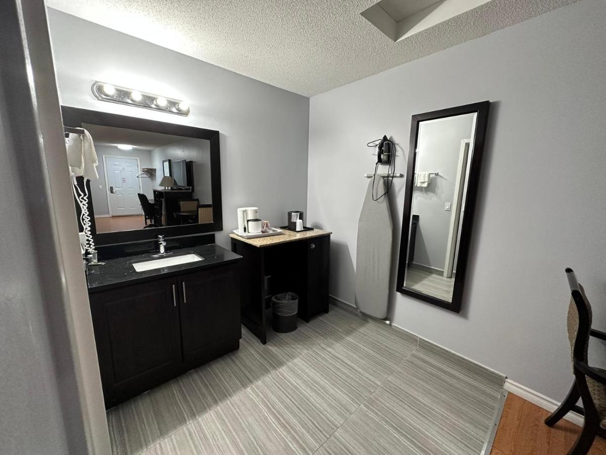 Kenora Motel 윈저 외부 사진